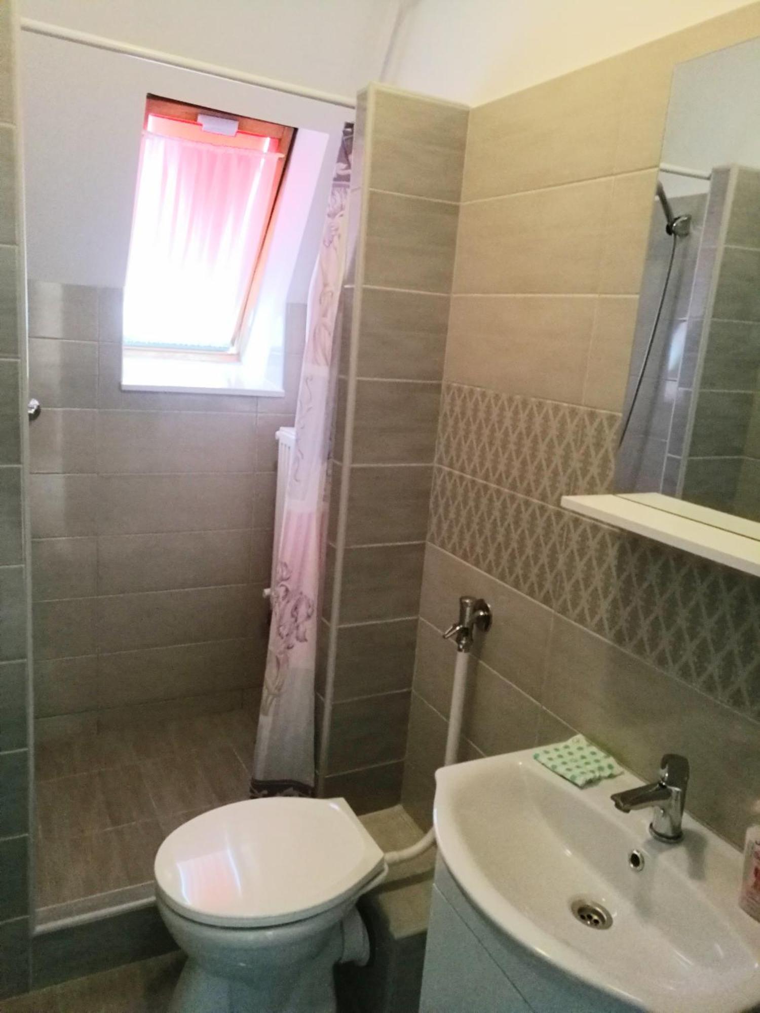 Revesz Vendeghaz Hotel Harkany Ngoại thất bức ảnh