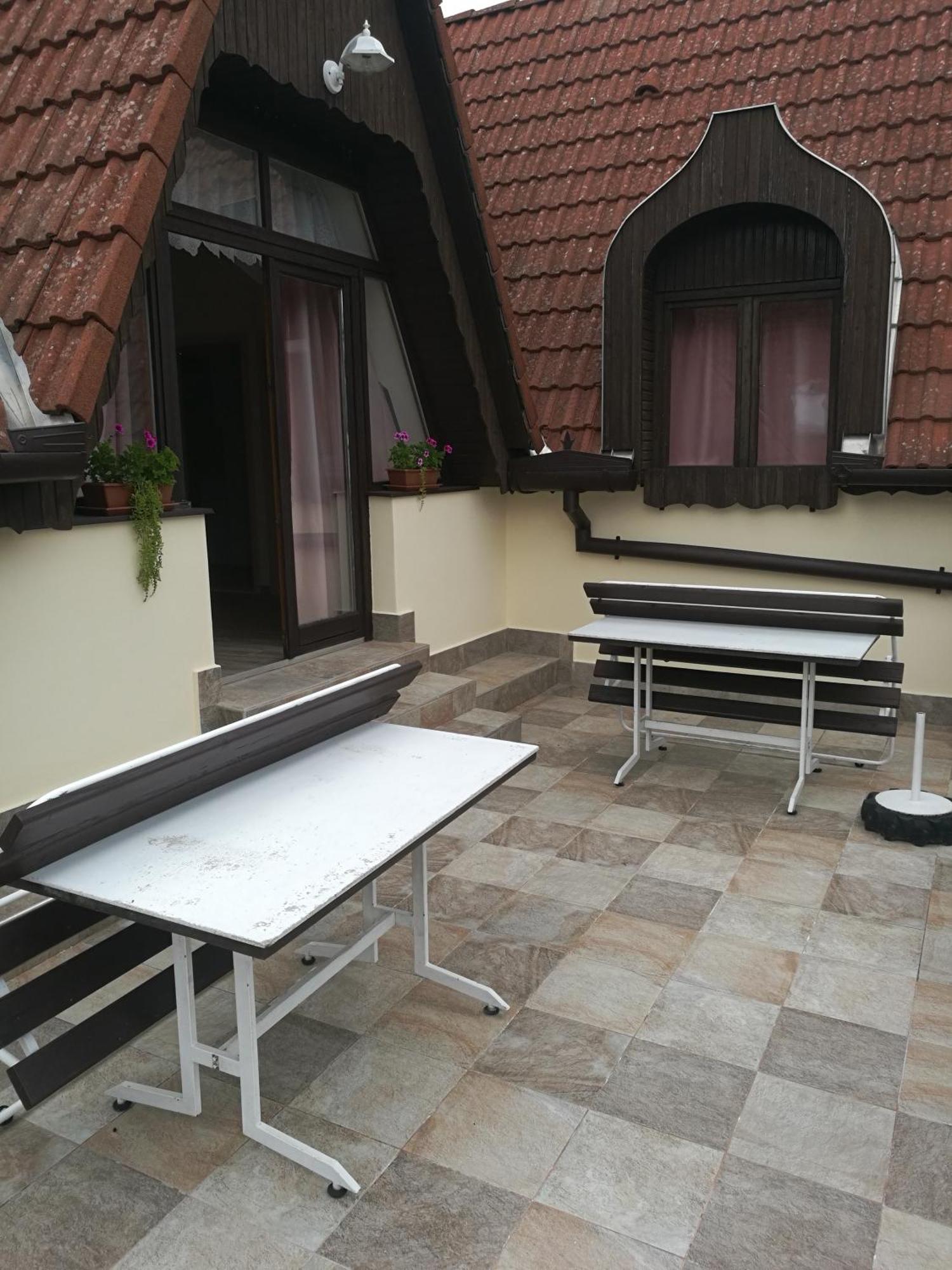 Revesz Vendeghaz Hotel Harkany Ngoại thất bức ảnh